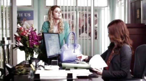 Hanna Marin's Andie Dome Tote on Pretty Little Liars