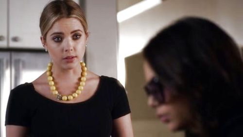 Hanna Marin's Pave Crystal Star Clip-On Earrings on Pretty Little Liars