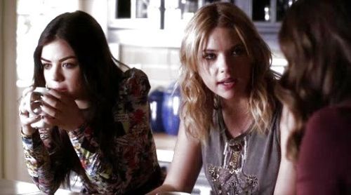Hanna Marin's Trident Mineralized Muscle Tee on Pretty Little Liars