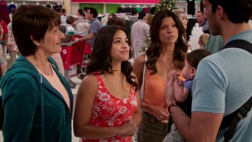 Jane Villanueva's Racerback Linen Tank Top on Jane the Virgin