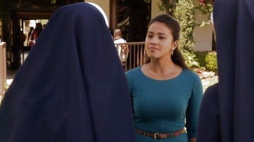 Jane Villanueva's Spark Earrings on Jane the Virgin