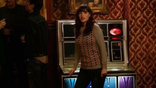 Jess Day's Pattern Sweater in Grey Melange on New Girl