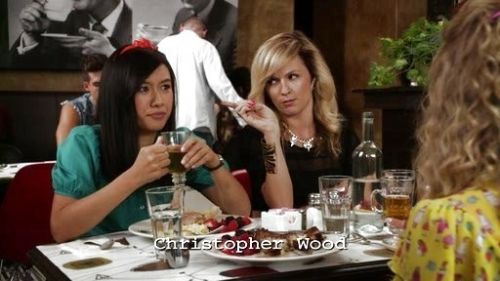 Jill "Mouse" Chen's Double Loop Bow Headband Silk Charmeuse on The Carrie Diaries