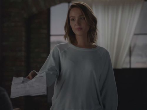Jo Wilson's College Sweatshirt on Grey's Anatomy