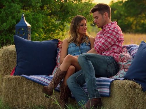 Jojo Fletcher's Denim Sleeveless Shirt on The Bachelorette