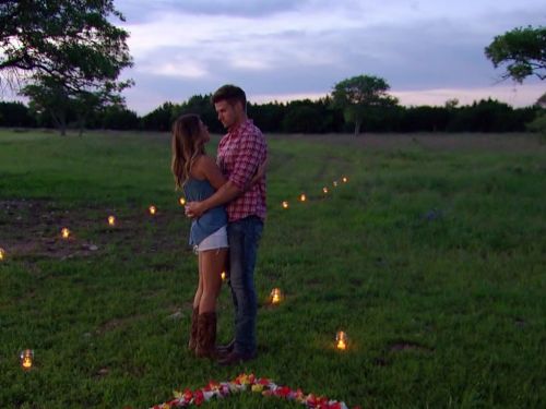 Jojo Fletcher's White Denim Cutoff Shorts on The Bachelorette