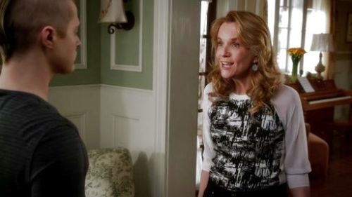 Kathryn Kennish's Knitted Top in Brushstroke Check on Switched At Birth
