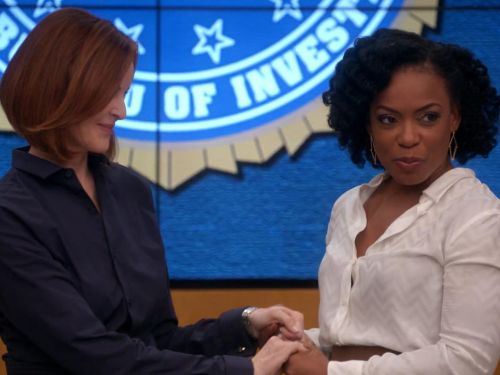 Miranda Shaw's Chevron Effect Shirt on Quantico