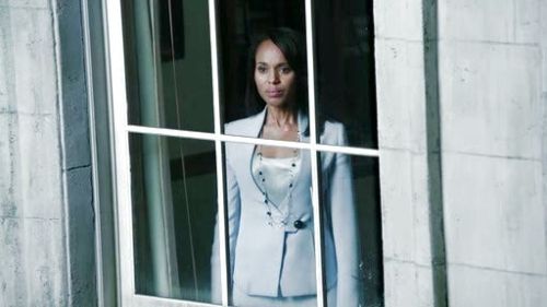 Olivia Pope's Foundation Tank Style on Scandal