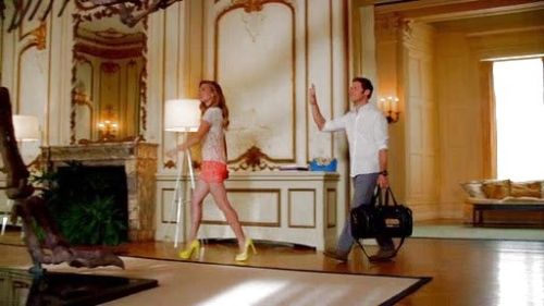 Paige Collins's Lace Skirt on Royal Pains