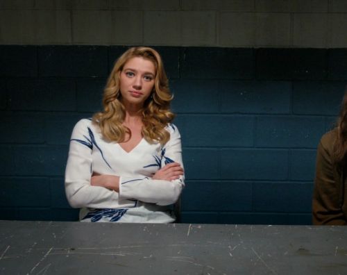 Petra Solano's Savoir Printed Shift Dress on Jane the Virgin