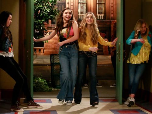 Riley Matthews' High Waist Flare Sailor Jeans on Girl Meets World