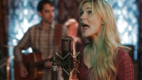 Scarlett O'connor's Shell Stitch Lace Top on Nashville