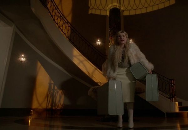 Chanel #5's Striped Célfie Graphic Tee on Scream Queens