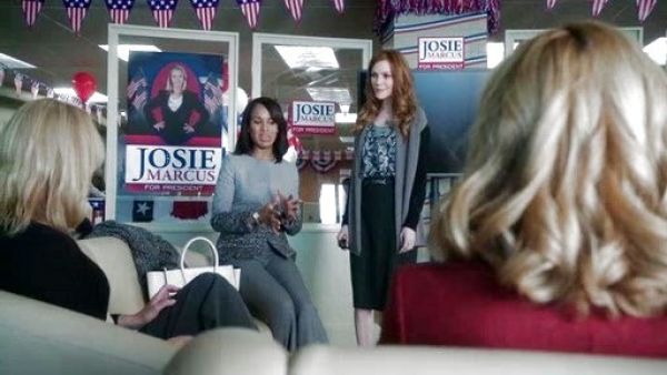 Abby Whelan's Daryn Snakeskin Printed Silk Blouse on Scandal