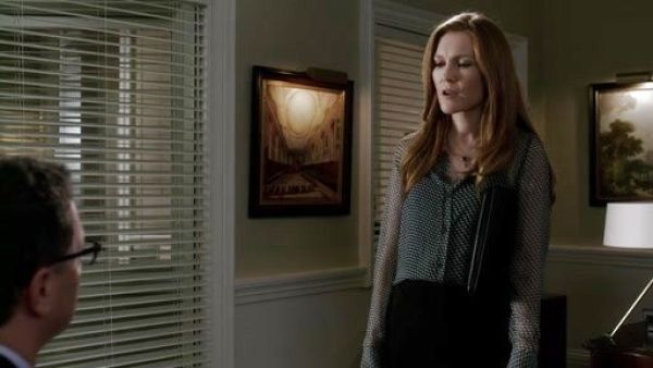 Abby Whelan's Geometric-Print Silk Blouse on Scandal