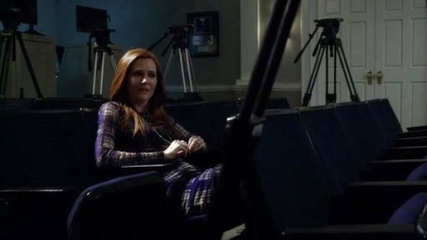 Abby Whelan's Long-Sleeve Draped Plaid Dress on Scandal