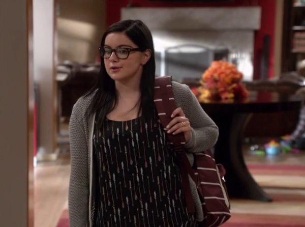 Alex Dunphy's Arianna Arrow Print Silk Dress on Modern Family