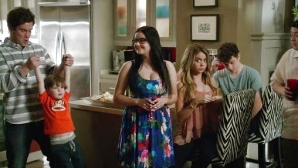 Alex Dunphy's Natalie Pop Art Floral Cocktail Dress on Modern Family