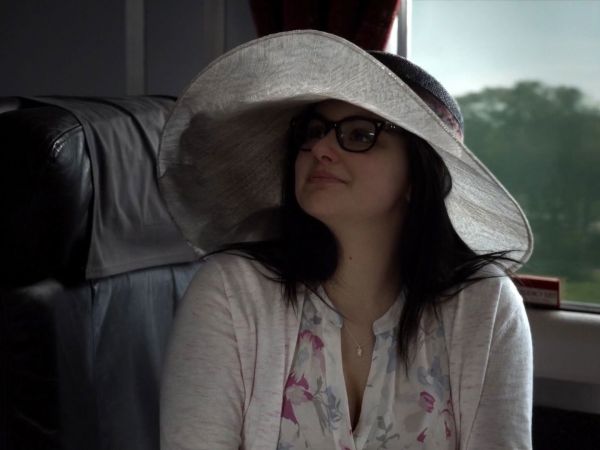 Alex Dunphy's White Floral Split Neck Top on Modern Family