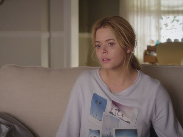Alison Di Laurentis's Palm Polaroid Sweatshirt on Pretty Little Liars