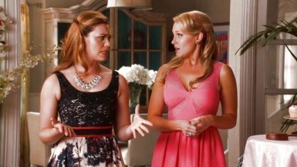 Annabeth Nass's Brushstroke Blossoms Dress on Hart of Dixie