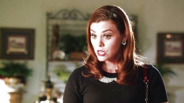 Annabeth Nass's Tippy Sweater on Hart of Dixie