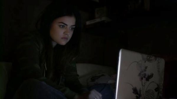 Aria Montgomery's Printed Adrian Hoodie on Pretty Little Liars