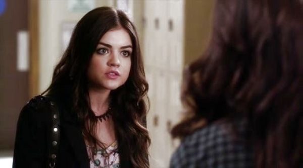 Aria Montgomery's Sleeveless Sweetheart Floral-Print Dress on Pretty Little Liars