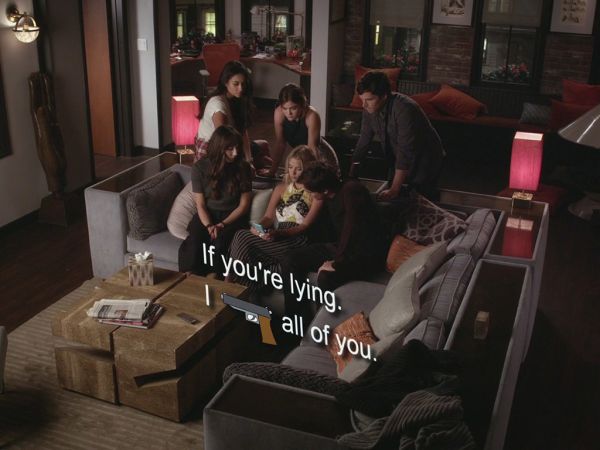 Aria Montgomery's Tile Print Wide Leg Trousers on Pretty Little Liars