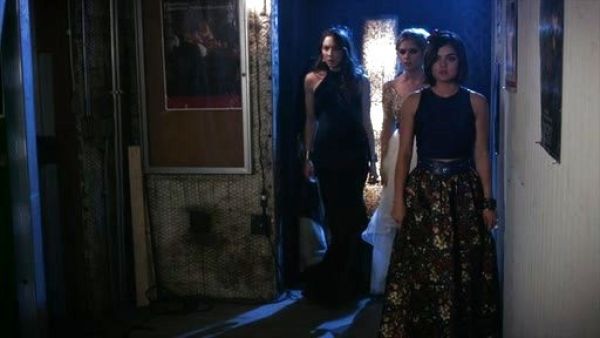 Aria Montgomery's 'Tina' floral print maxi skirt on Pretty Little Liars