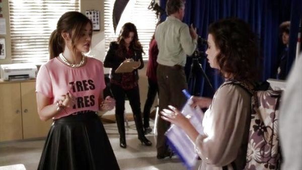 Aria Montgomery's 'Tres Tres Chic' T-shirt on Pretty Little Liars