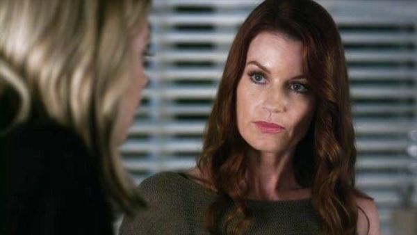 Ashley Marin's Ribbed Linen Cold-Shoulder Top on Pretty Little Liars