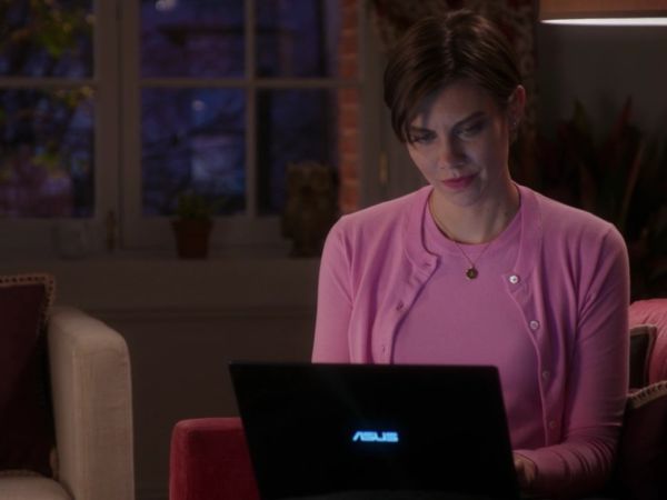 Ashley's COTTON JACKIE SHELL on The Mindy Project