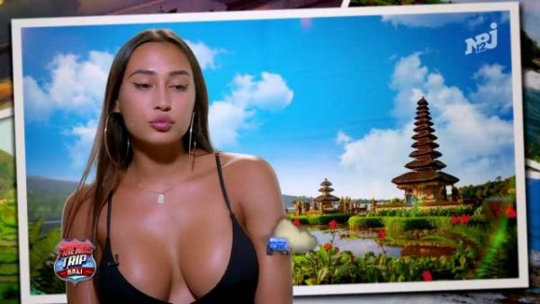 Astrid's XXL Gold Hoop Earrings