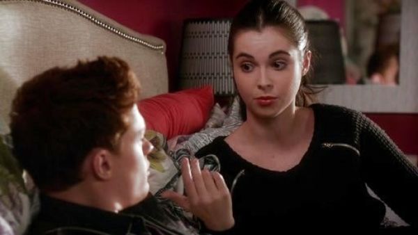 Bay Kennish's Scoop Neck Zip Detail Crop Sweater on Switched At Birth