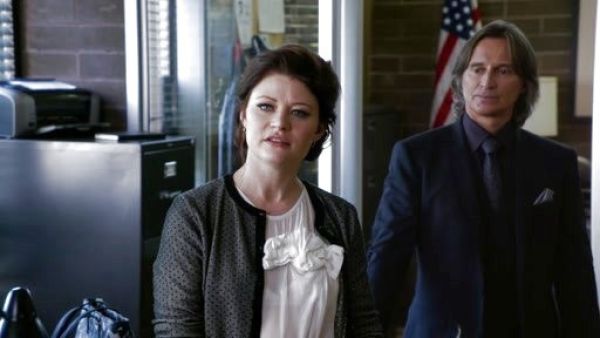 Belle 's Bow Blouse on Once Upon A Time 