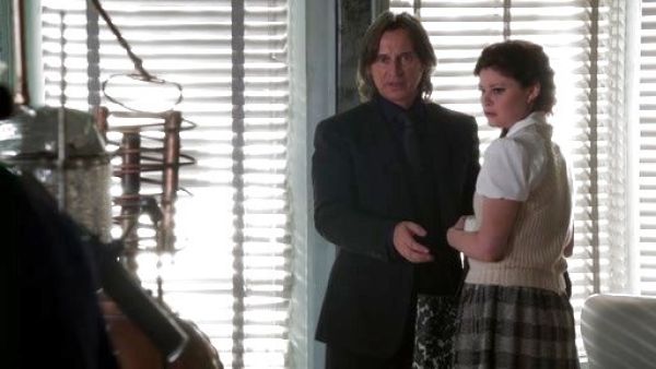 Belle 's Cropped Turtle Neck Sweater on Once Upon A Time 