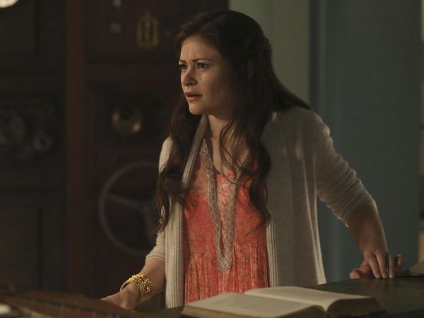 Belle 's Morning Glory Swing Dress on Once Upon A Time 