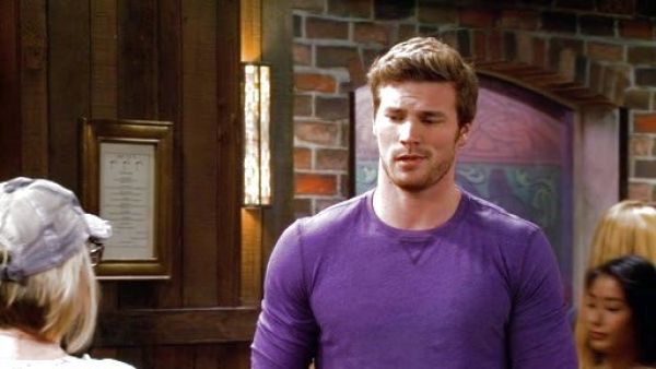 Ben Wheeler's Marled Crewneck Sweatshirt on Baby Daddy