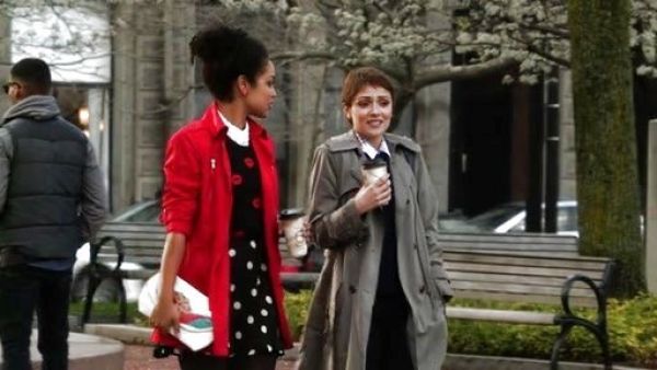 Beth Kingston's Allover Lips Sweater on Chasing Life