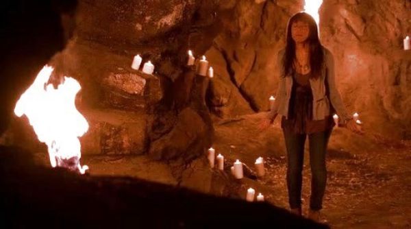 Bonnie Bennett's Sweet Bon Bon Cardigan on The Vampire Diaries