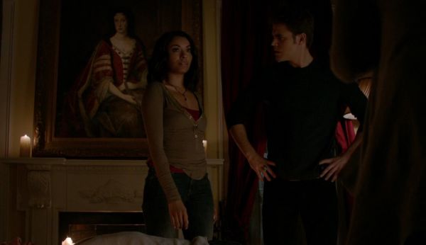 Bonnie Bennett's Woven Placket Henley Top on The Vampire Diaries