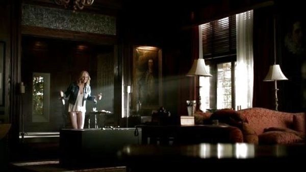 Caroline Forbes's Light Wash Denim Jacket on The Vampire Diaries