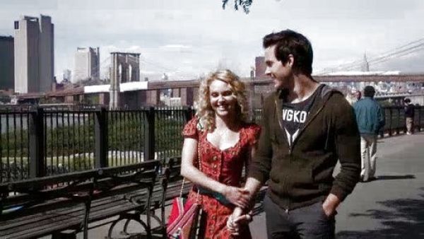 Carrie Bradshaw's Disco Chevron Crossbody Satchel on The Carrie Diaries