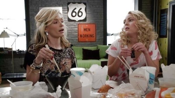 Carrie Bradshaw's Pump It Up Tee on The Carrie Diaries