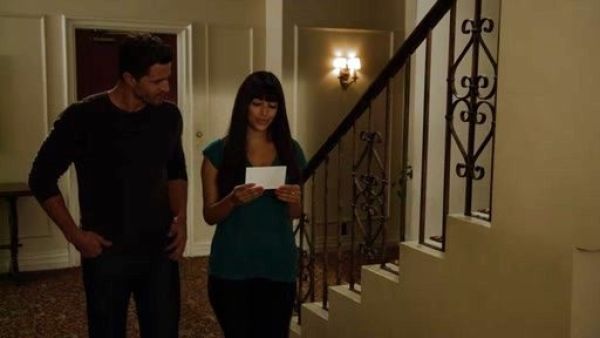 Cece Parekh's blouse on New Girl