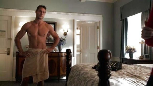 Charlotte Grayson 's Naomi Large Satchel  on Revenge