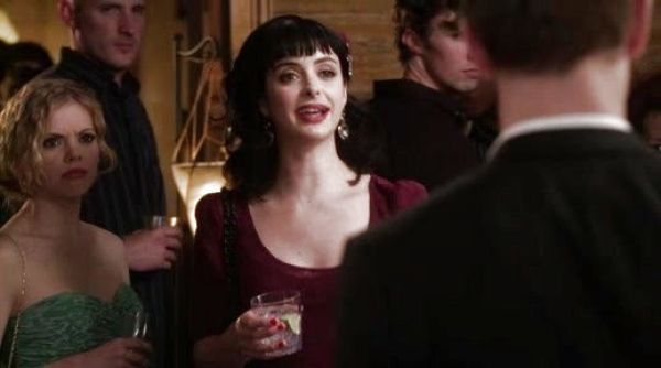 Chloe's Flower Hair Clip on Don't Trust the B---- in Apartment 23