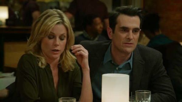 Claire Dunphy's Delmar Silk Top on Modern Family